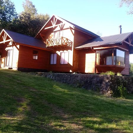 Cabanas Los Canelos Hermosa Granja En Pucón Zewnętrze zdjęcie