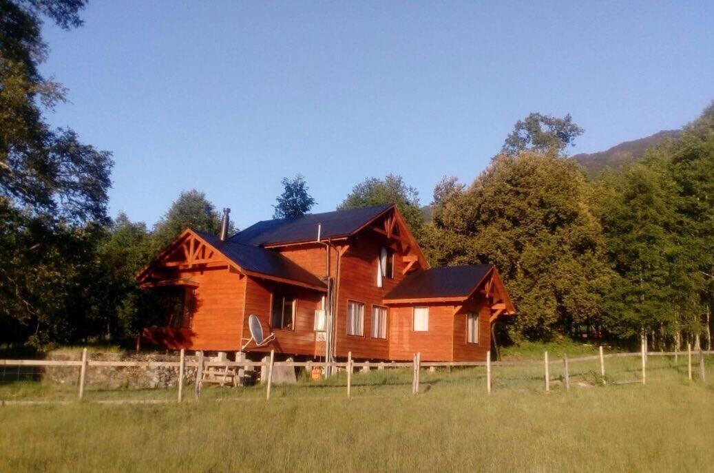 Cabanas Los Canelos Hermosa Granja En Pucón Zewnętrze zdjęcie